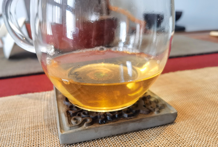 熙春香丸2016普洱生茶龙珠送你芳香明媚春光