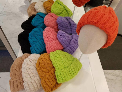20秋冬新保暖彩虹色时尚INS风百搭基础帽 商品图0