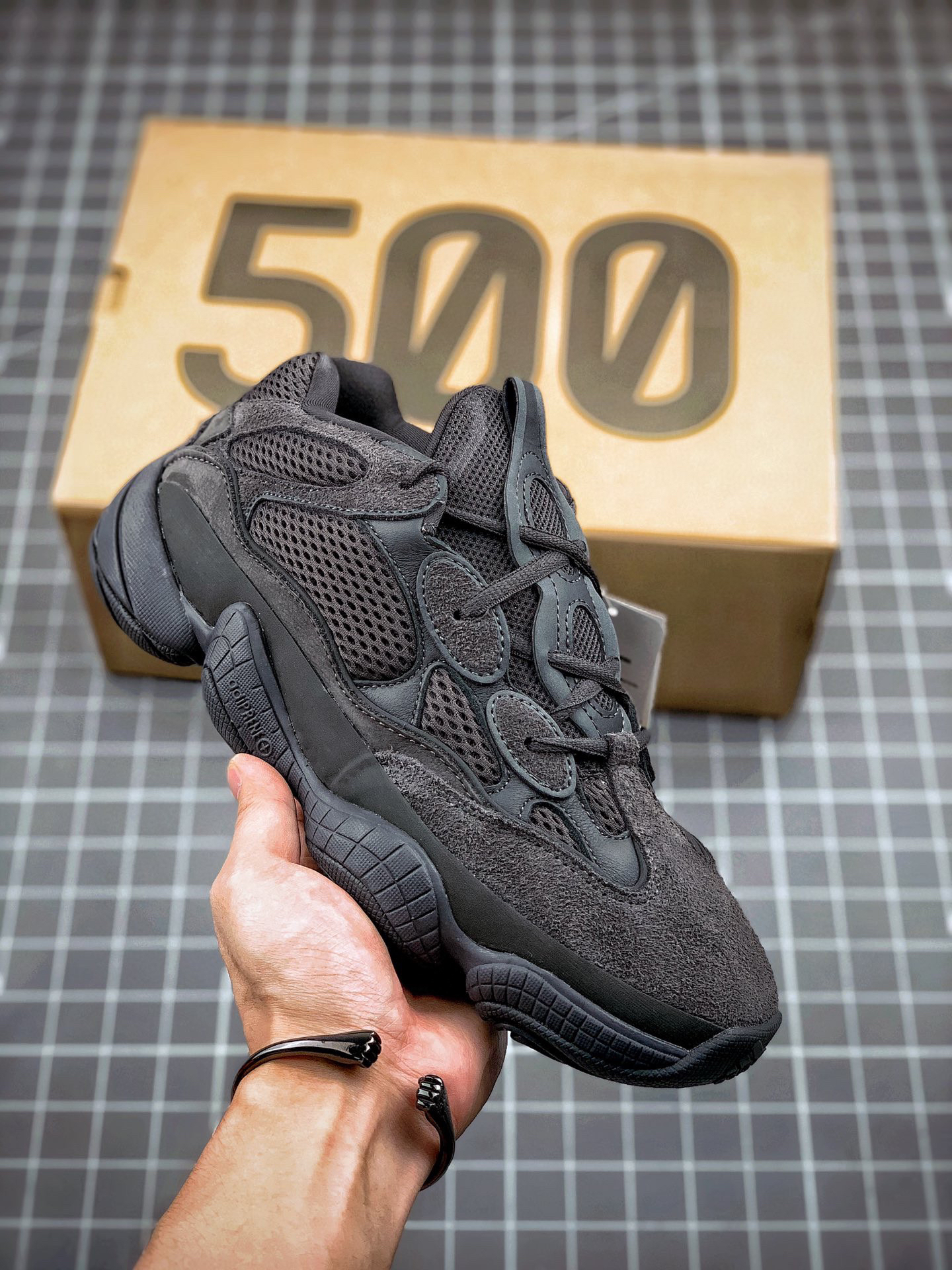 秋冬特价570 纯原版本 # adidas yeezy500 utility black 纯黑配色 f