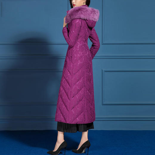 SSGS-YL242女中长款时尚收腰显瘦狐狸毛领加厚白鸭绒羽绒服 商品图1