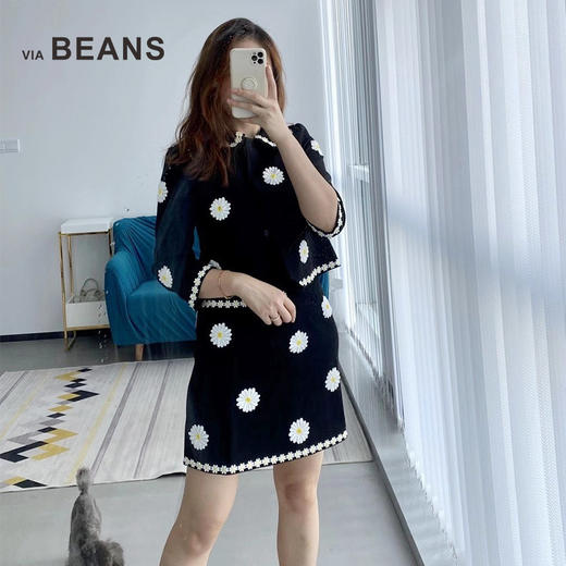 VIA BEANS绣雏菊小外套加雏菊半裙（套装） 9123220001 商品图4