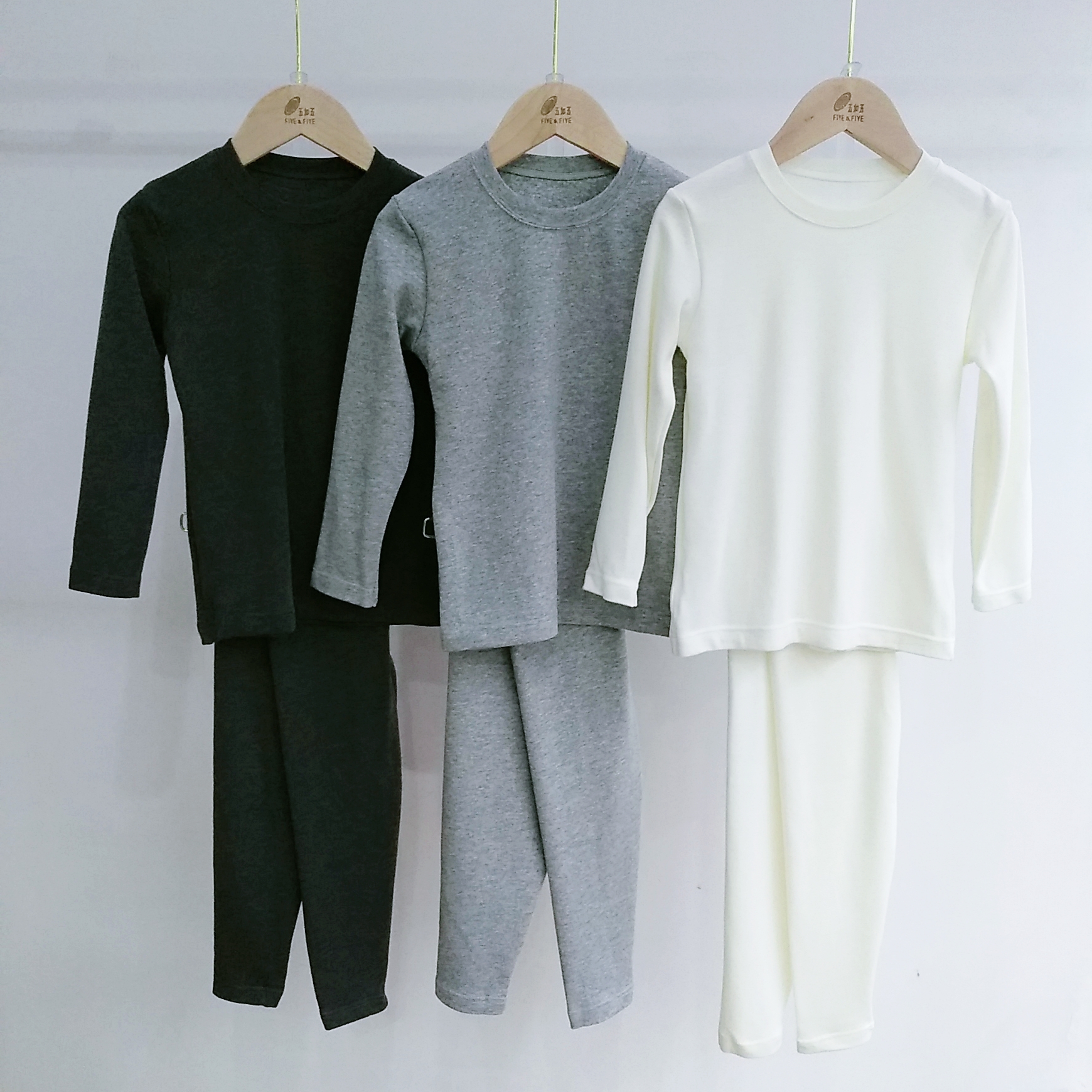 WD023男童莱卡罗纹秋冬保暖套装