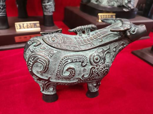 牛尊/容酒器/商代后期 商品图0