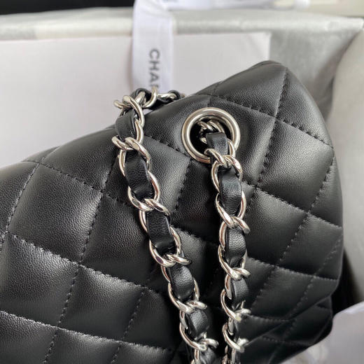 秋冬特价💰1280 原单香奈儿 法国🇫🇷高端定制品 Chanel  Classic Flap Bag  A01112羊皮  演绎了Chanel的经典 商品图5