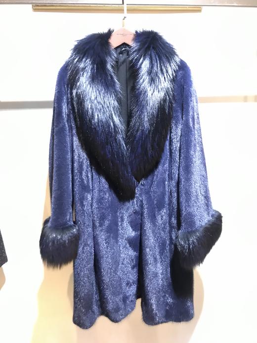 206PC073--红色、蓝色、绿色水貂配银狐款皮大衣--《冬季时尚系列》 商品图6