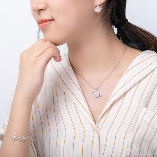 apm monaco粉色星球系列|3.8折捡漏入,半个娱乐圈都在戴,回头率爆表