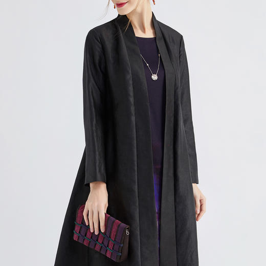 TANGY Collection 天意精品 香云纱 莨绸拼接撞色款经典复古手拿包  L204406 商品图0