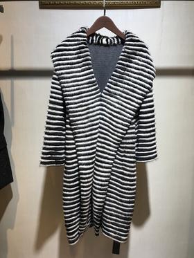 206PC078--灰色水貂款皮大衣--《冬季时尚系列》