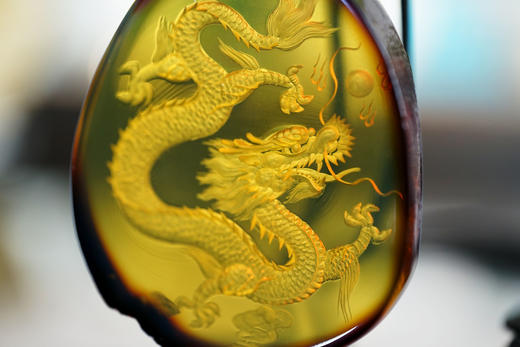 龙凤呈祥 ·墨西哥红蓝珀吊坠 商品图1