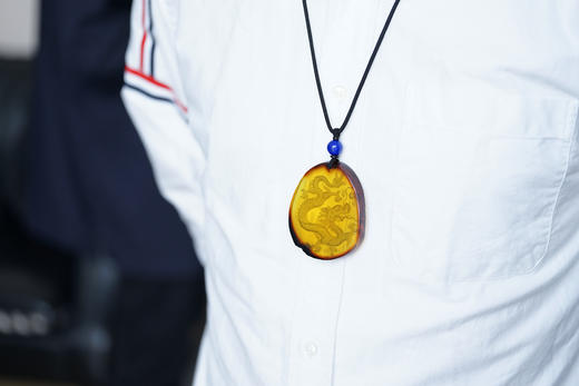 龙凤呈祥 ·墨西哥红蓝珀吊坠 商品图6