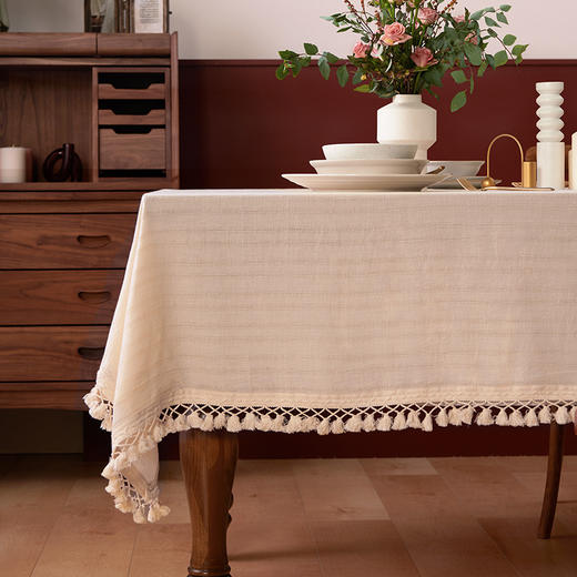 流苏全棉餐桌布艺拉普兰德流苏方桌布 商品图0