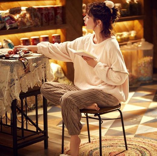 【睡衣女】*秋冬季长袖法兰绒家居服套装 商品图3
