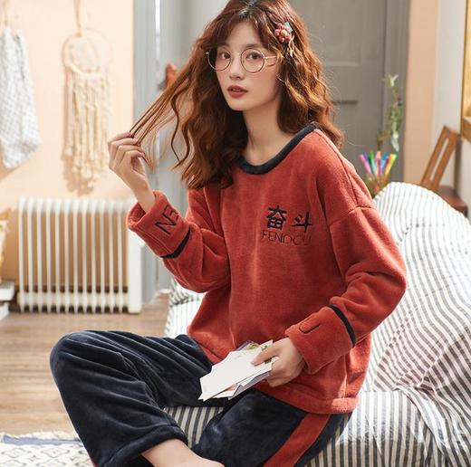 【服饰鞋包】秋冬季法兰绒女睡衣加绒加厚宽松可外穿珊瑚绒家居服套装 商品图1