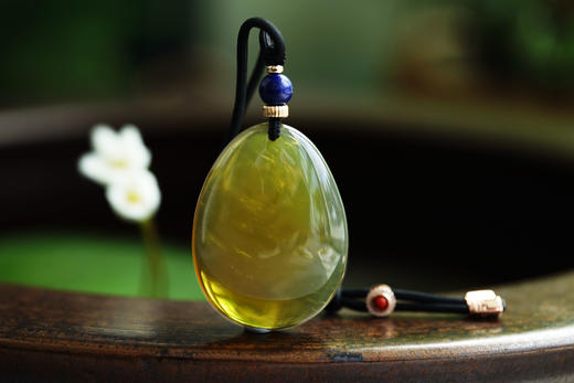 墨西哥蓝珀飘蜜光面水滴吊坠  特价 商品图0