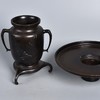 日本昭和时期  高浮雕风景纹双耳三足老铜花器摆件 商品缩略图3