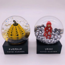 草间弥生 艺术衍生品 水晶摆件