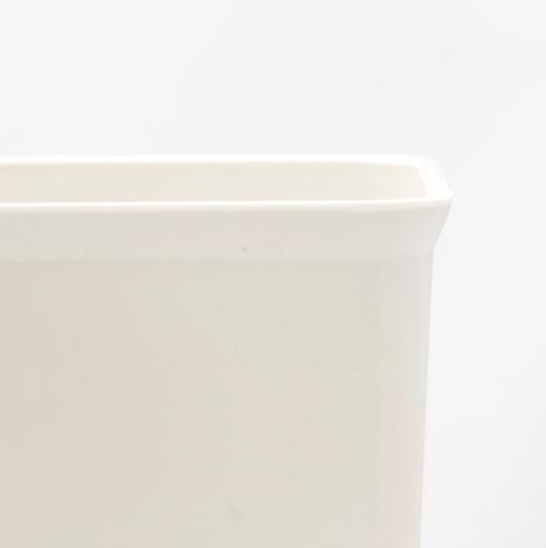 酒店客房用｜树脂方形垃圾桶 商品图3