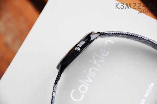 新到货！原单CK Calvin Klein/卡尔文·克莱恩女表K3M22421
机芯：原装石英机芯
表壳：316L精钢
表镜：矿物质强化玻璃 商品图4