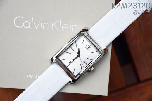 新到货！原单CK Calvin Klein/卡尔文·克莱恩女表 K2M23120
机芯：原装石英机芯
表壳：316L精钢
表镜：矿物质强化玻璃 商品图1