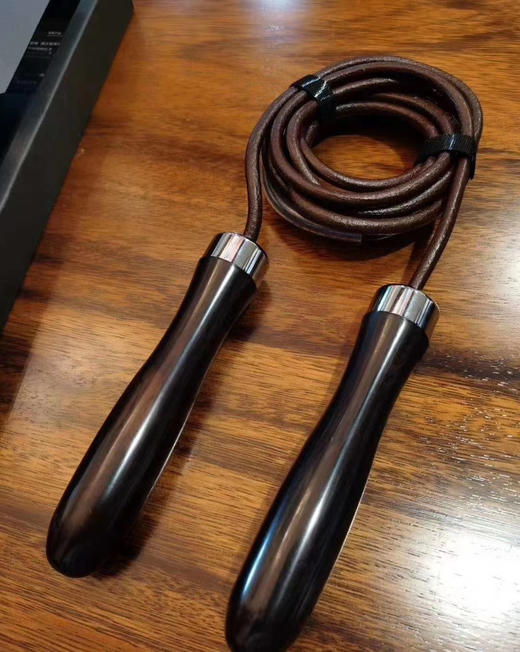 紫光檀牛皮跳绳 商品图1
