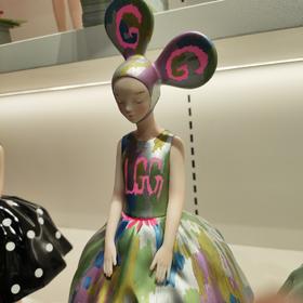 快乐降临-然女孩