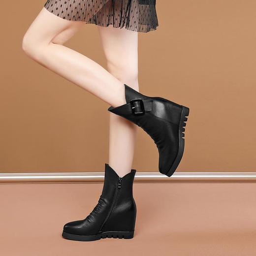 OLD-6361冬季新款时尚百搭牛皮加厚绒短靴 商品图2