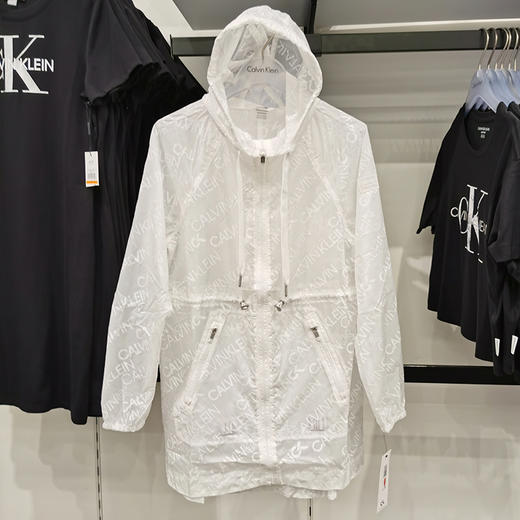  Calvin Klein/CK 女士秋时尚收腰连帽户外防水皮肤风衣 商品图0