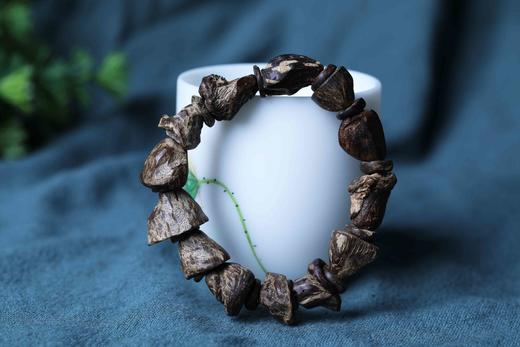 芽庄黑棋瘤疤料沉香手串 c52 商品图4