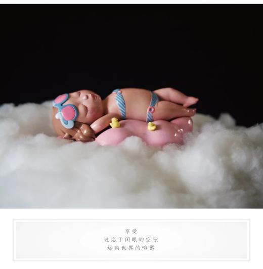 晒日光浴的女孩 商品图1