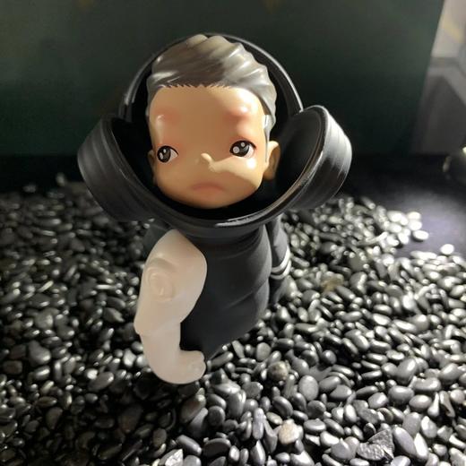 平民英雄未来人/黑色特别版/小 商品图0