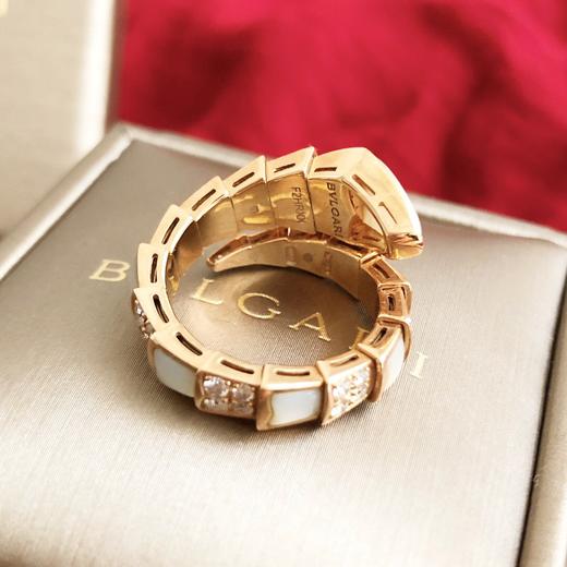 bvlgari宝格丽蛇骨serpenti18k玫瑰金白钻贝母戒指