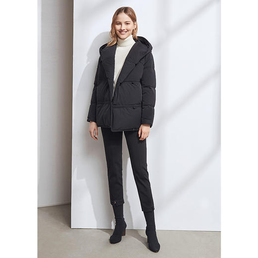 EITIE爱特爱冬季新款通勤加厚保暖显瘦宽松短款羽绒服外套女
6011705 商品图1