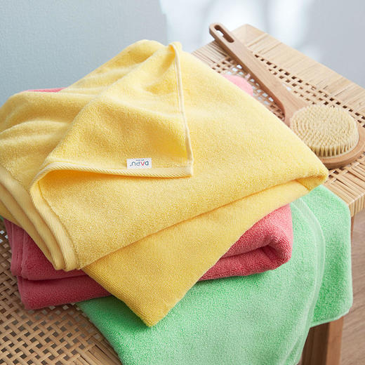 阿瓦提素色浴巾 吸水贴肤不易掉毛 婴幼儿级 守护你的敏感脆弱肌