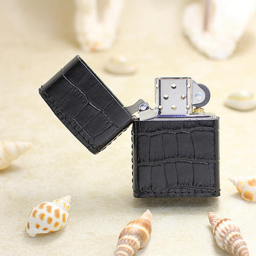 zippo 打火机鳄鱼皮纹压花(黑色皮) 商品图4