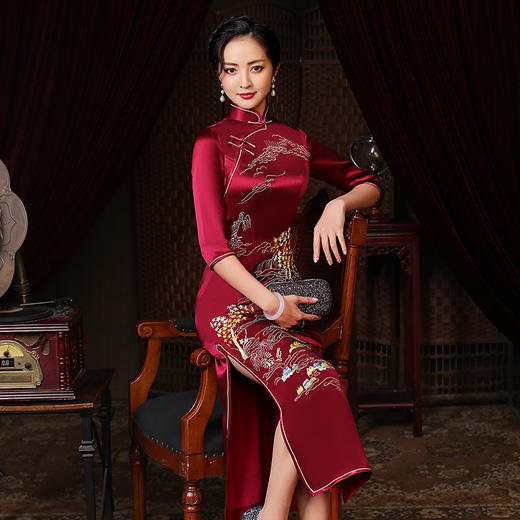 上海旗袍厂LHS-1006高端刺绣婚庆喜妈妈旗袍 丈母娘婚礼服 高贵秋装改良版旗袍连衣裙 商品图2