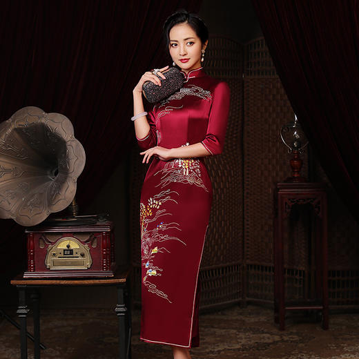 上海旗袍厂LHS-1006高端刺绣婚庆喜妈妈旗袍 丈母娘婚礼服 高贵秋装改良版旗袍连衣裙 商品图3