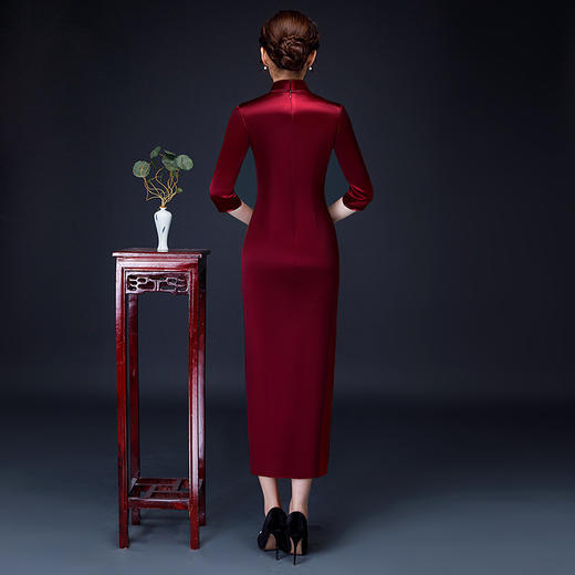 上海旗袍厂LHS-1001冬季新款加厚妈妈装长款旗袍婚宴宴会旗袍裙礼服改良七分袖秋1001 商品图3