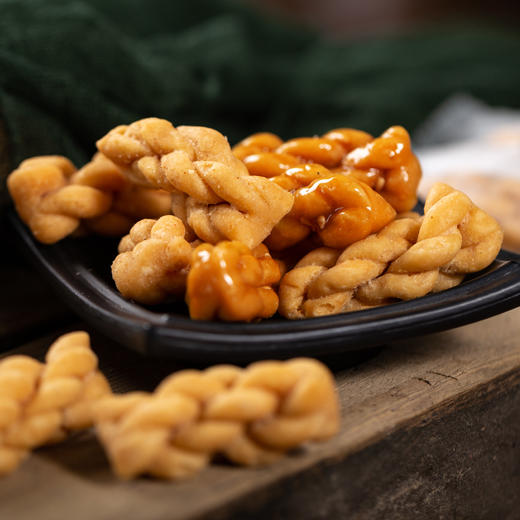 双拼日式迷你 小麻花 360g/箱 约40包 酥脆可口 红糖味VS椒盐味 吃一口就爱上 佬食仁 包邮 商品图2