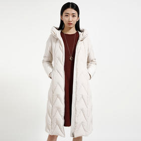 火拼周什么美衣最划算？2020最美的大毛领羽绒服！