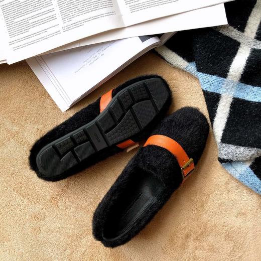 温暖毛毛鞋 4色可选 质感貂毛 可爱圆头 时尚金属马衔扣 柔软内里垫脚 防滑纹设计 商品图5