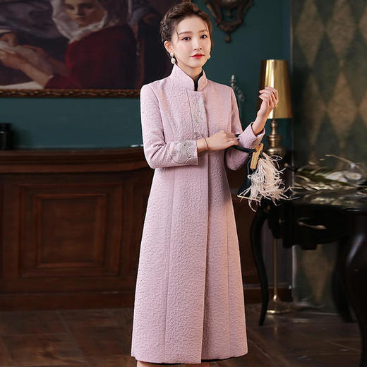 XGT2452冬季新款改良复古提花文艺绣花民族风唐装旗袍大衣 商品图2