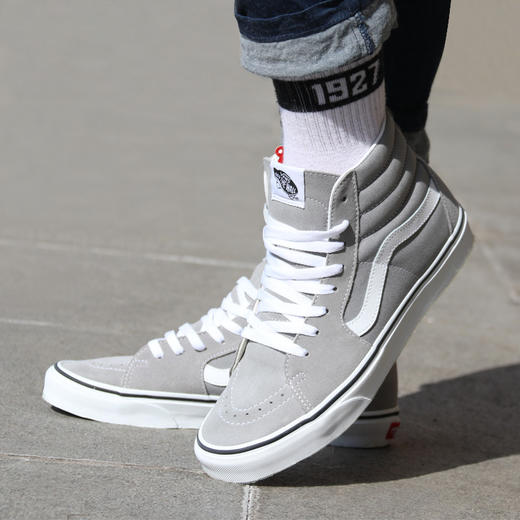 VANS   Sk8-Hi  新款男女情侣休闲高帮休闲滑板鞋VN0A4U3C 商品图4