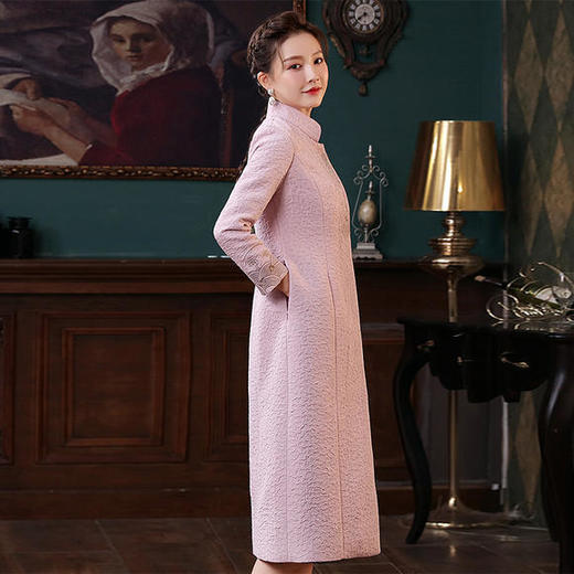 XGT2452冬季新款改良复古提花文艺绣花民族风唐装旗袍大衣 商品图3