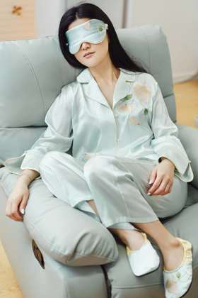 冬天需要这样温暖治愈的颜色，绝美国潮元素