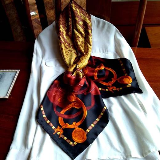 丁摩  难得一见的配色 礼盒装真丝大方巾百分百桑蚕丝丝巾百搭围巾披肩两用 商品图10