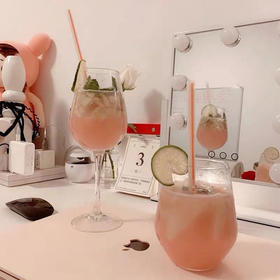  【颜控党】酒馆的女生私藏小甜水酒单大公开，神仙颜值平价还好喝？！ 