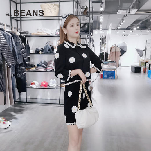 VIA BEANS绣雏菊小外套加雏菊半裙（套装） 9123220001 商品图0