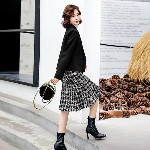 WZNH-HMG7713时尚气质修身粗花呢小西装格纹鱼尾裙套装 商品图3