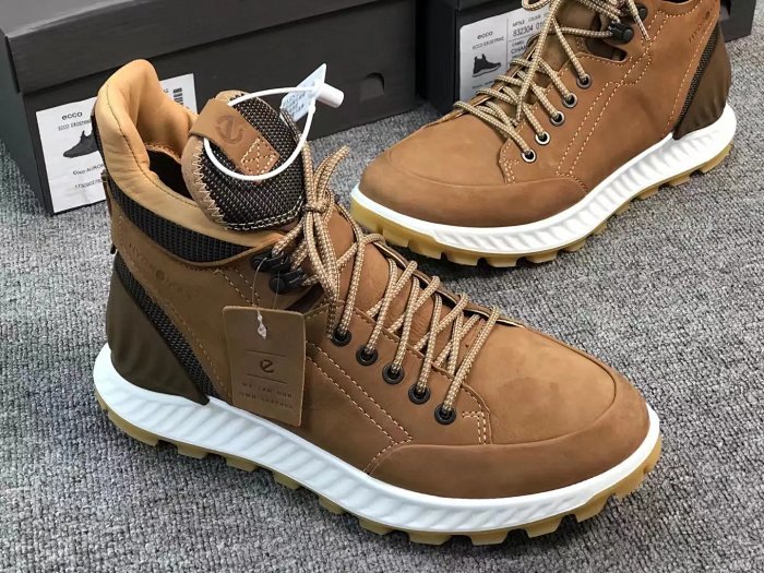 男士高帮飞机鞋,突破系列磨砂牛皮户外登山功能靴,防水牛皮料 杯型