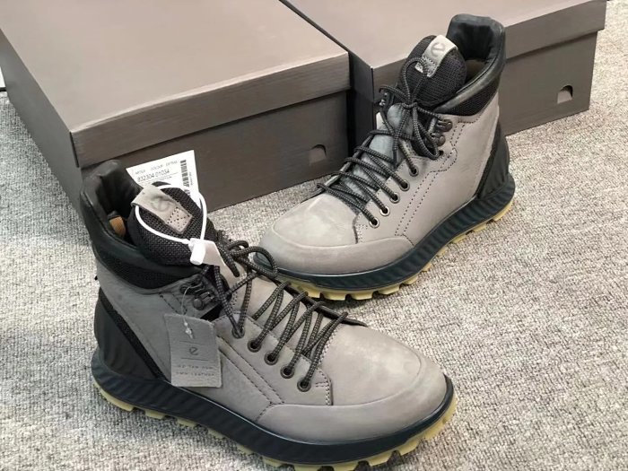 男士高帮飞机鞋,突破系列磨砂牛皮户外登山功能靴,防水牛皮料 杯型